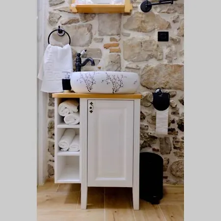 ヴィラ La Corte Di Kate-2